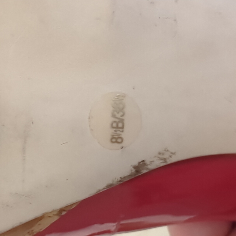 Red Jessica Simpson High Heels - Picture 9 of 12